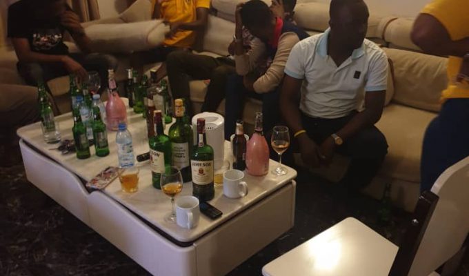 During a joint operation on Sunday at around 9 PM, Police in Kampala has arrested seven suspects for gathering in an apartment and drinking alcohol
